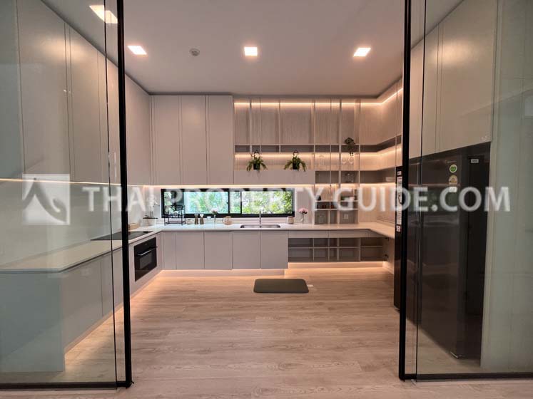 House with Private Pool in Krung Thep Kritha 
